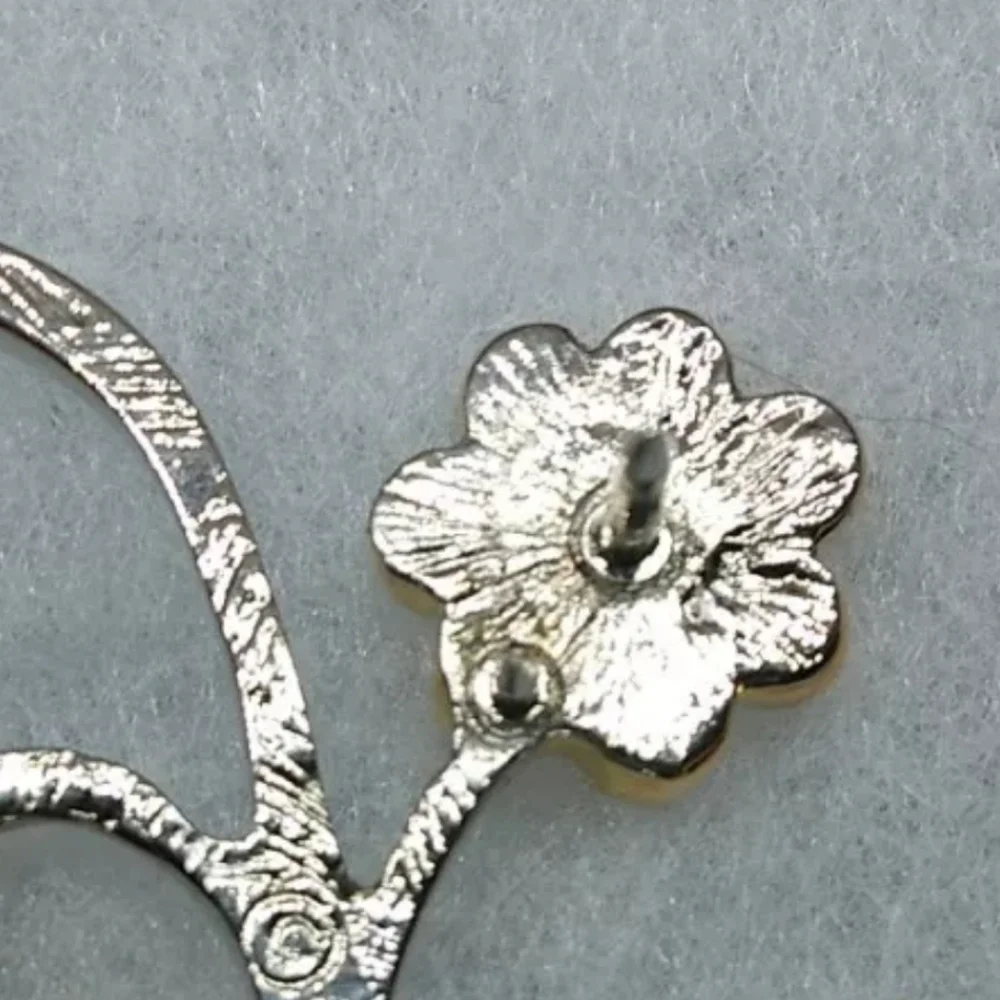 Vintage 1990 Push Back FLORAL lapel Pin gold tone Clear Rhinestone